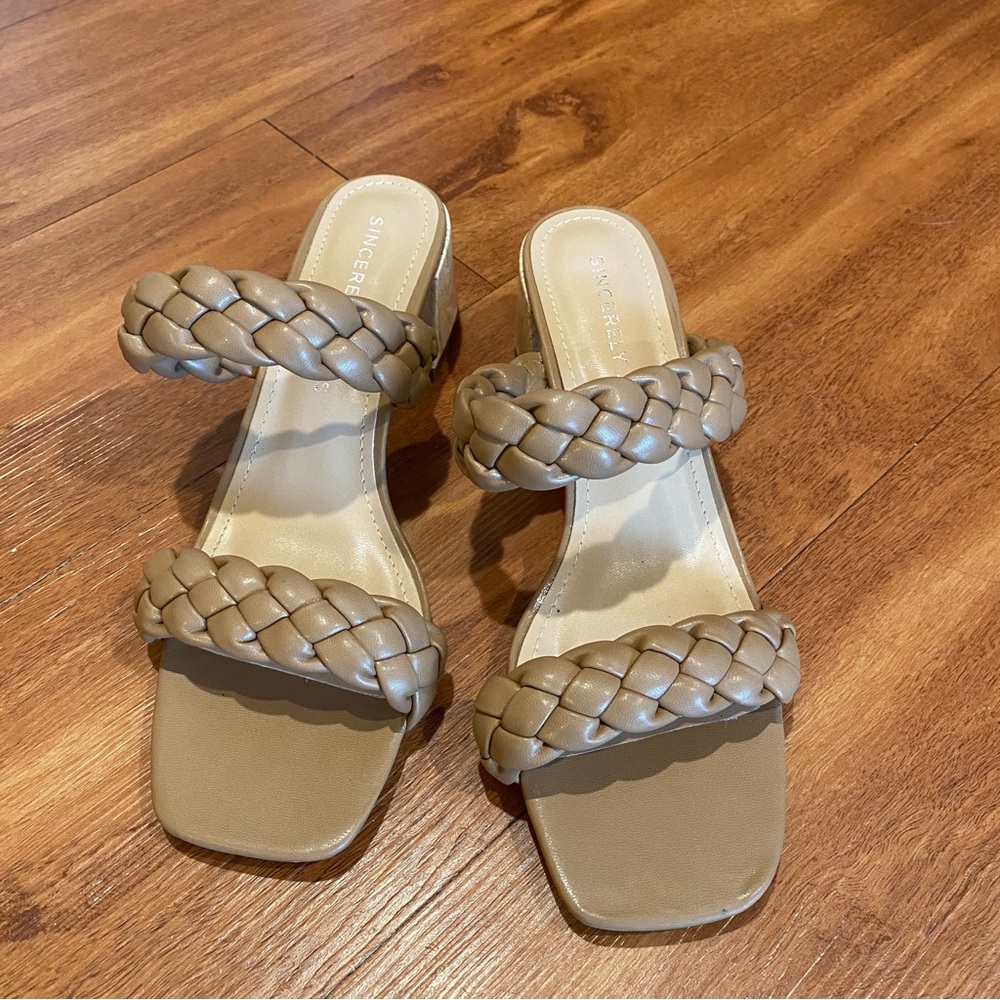 Sincerely Jules Woven Square Toe Onyx Heel